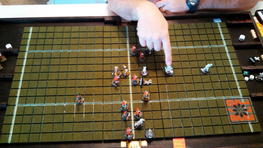 blood bowl how to get 3 dice block